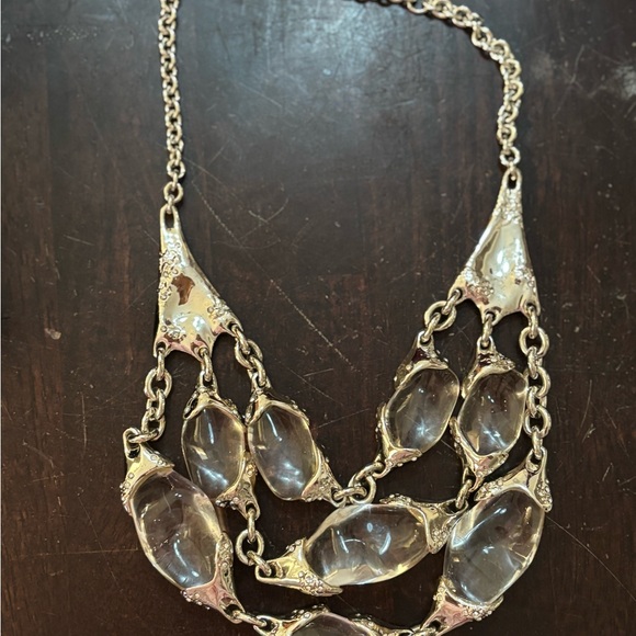Elegant Silver Necklace - Picture 2 of 4